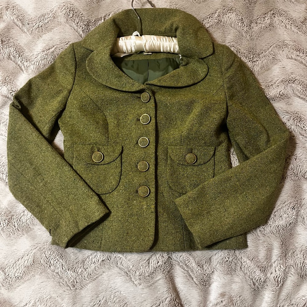 Excellent Condition! Ann Taylor Loft Tan Coat, Size 0P